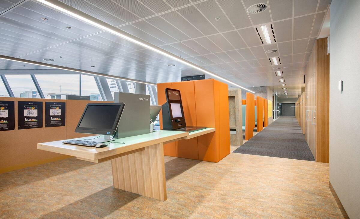 Trần nhôm Hook-on Tile