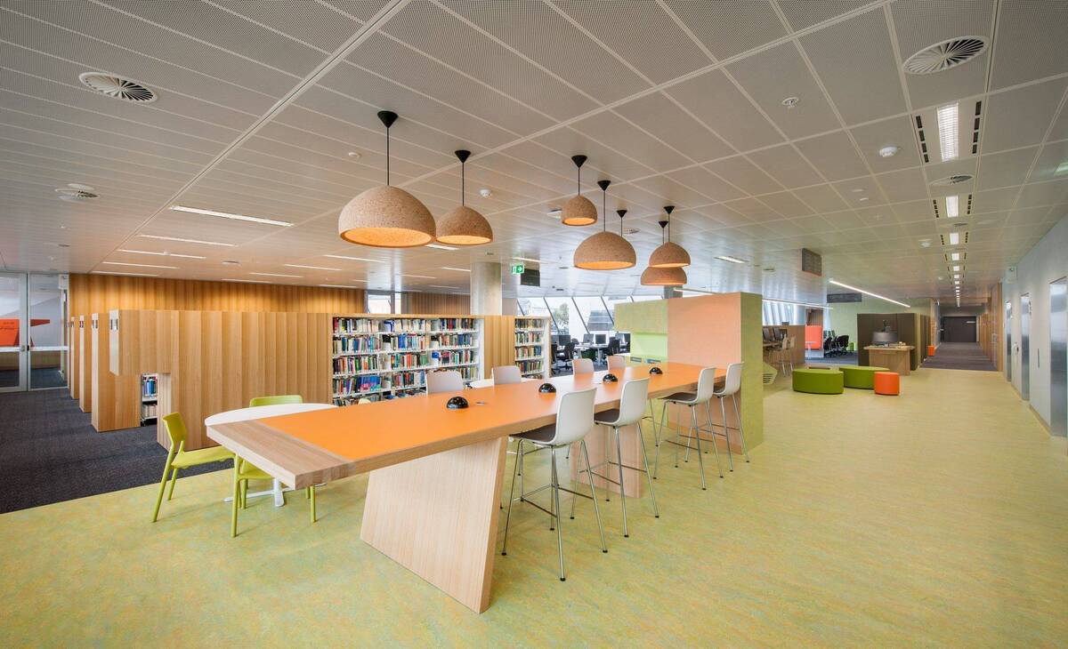 Trần nhôm Hook-on Tile