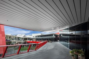 Trần nhôm Multi B-Shaped